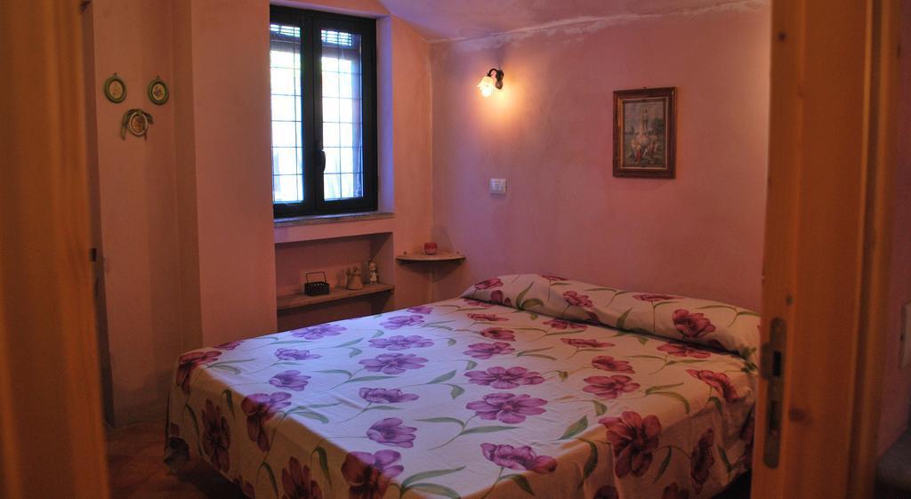 Case Vacanze Fossanave Santa Tecla Oda fotoğraf