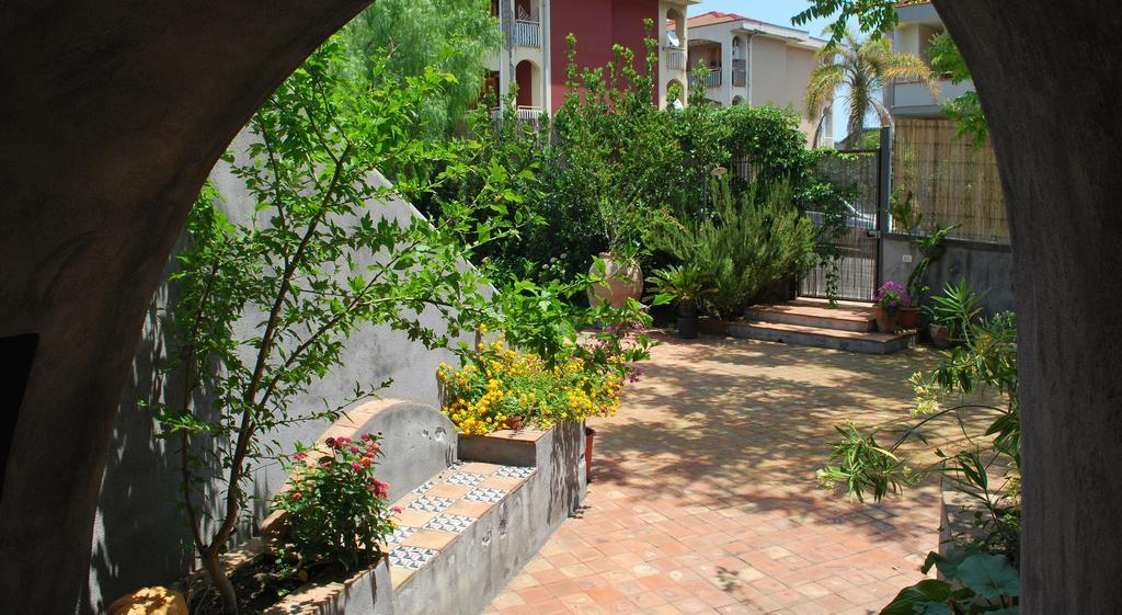 Case Vacanze Fossanave Santa Tecla Dış mekan fotoğraf